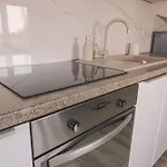 Rodzinny Apartament 5-Osobowy - Basen, Tenis, Silownia