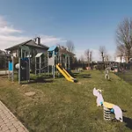 Rodzinny Apartament 5-Osobowy - Basen, Tenis, Silownia *