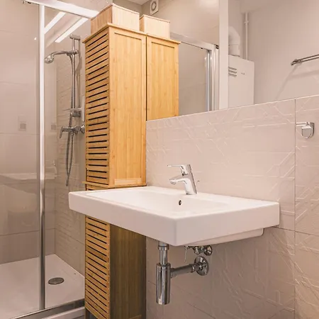 Apartman Rodzinny 5-osobowy - Basen, Tenis, Silownia Ustronie Morskie
